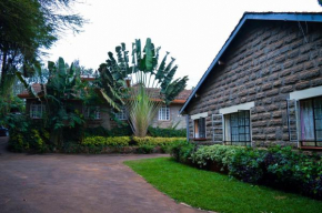 Отель Rosslyn Studios  Найроби